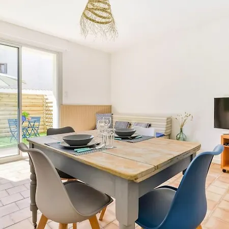 Cavi Tamaris Apartment
